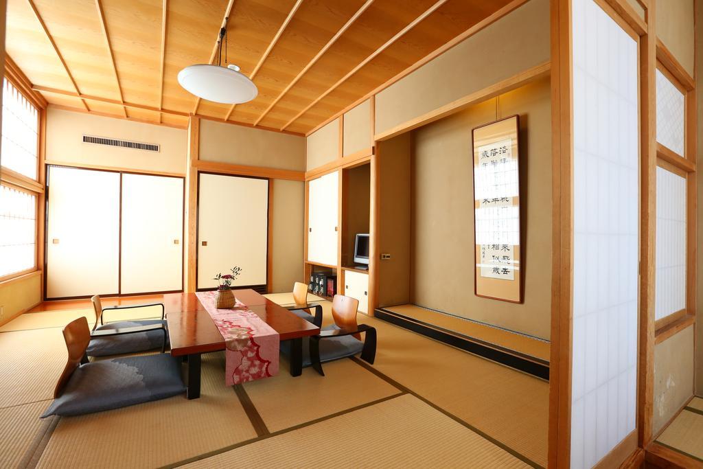 Kamiyamada Hotel Chikuma Екстер'єр фото