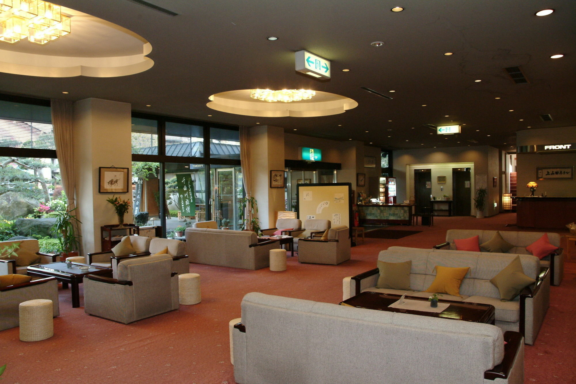 Kamiyamada Hotel Chikuma Екстер'єр фото