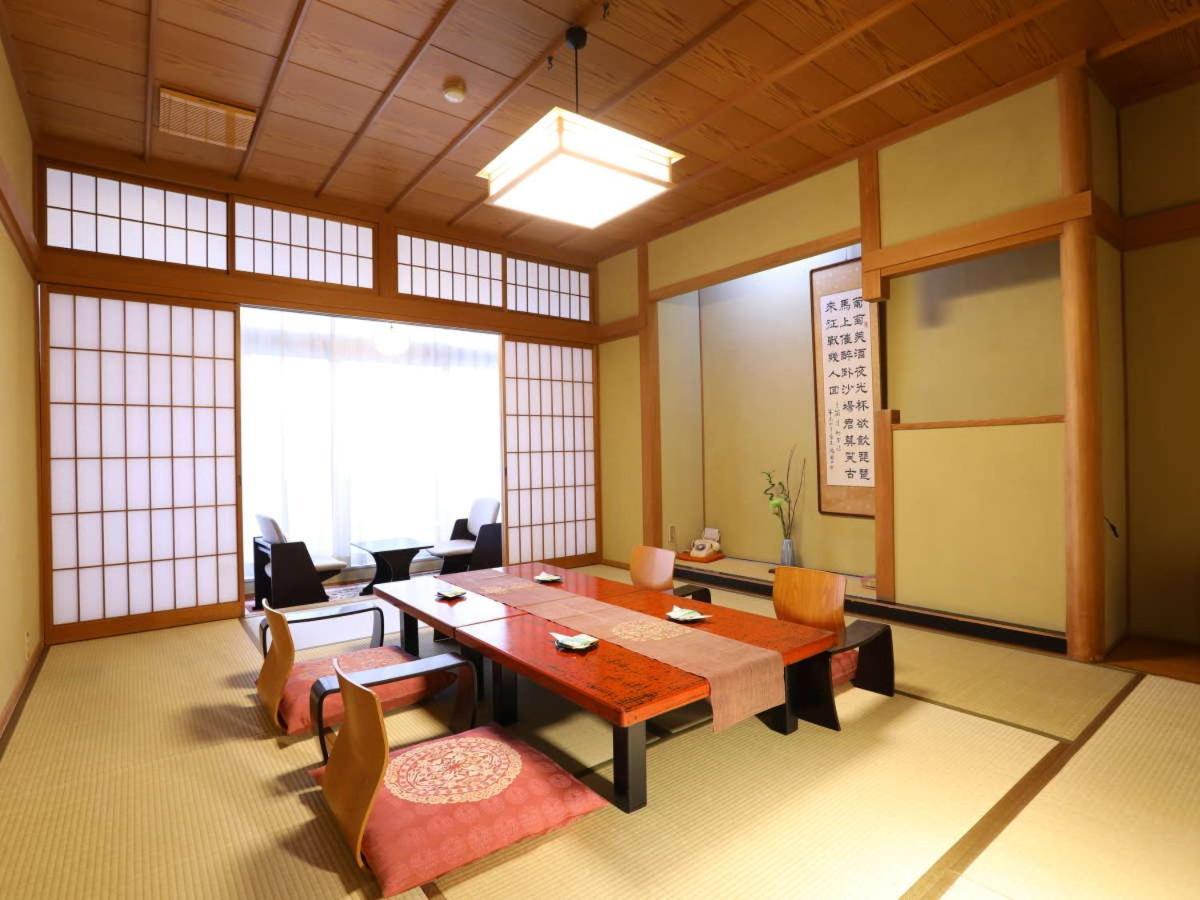 Kamiyamada Hotel Chikuma Екстер'єр фото